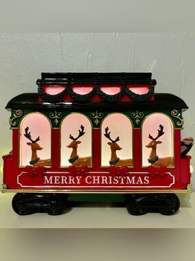 Bath & Body Works Light Up Reindeer Trolley 3-Wick Candle Holder Christmas 2025